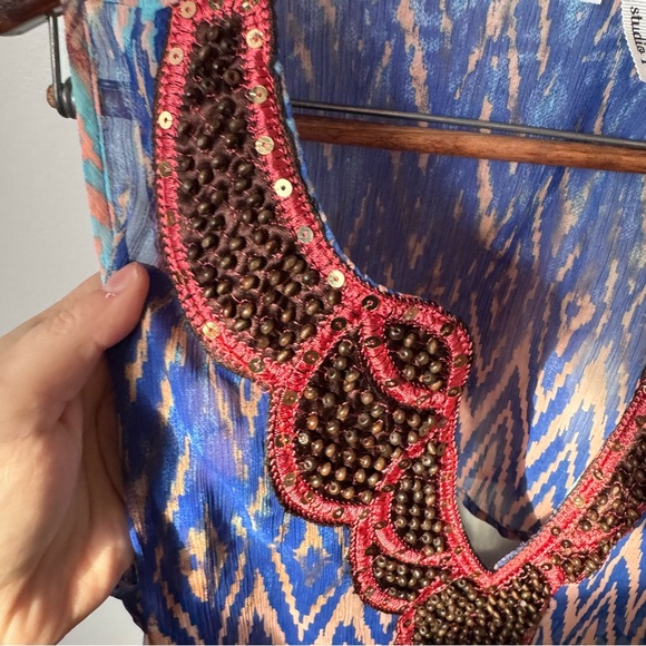 Studio Y Women Tank Size XL Blue Beaded Cut V-Neck Boho Keyhole Back Top Sheer - Picture 3 of 14